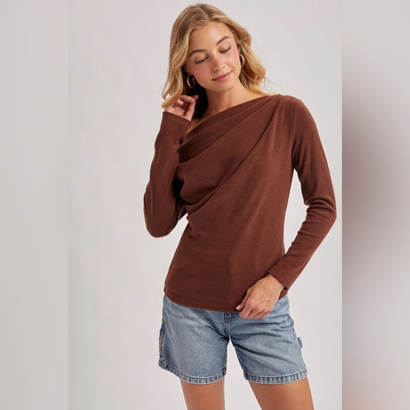 Elegant Off-Shoulder Brown Top - Picture 3 of 5